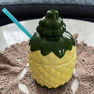 Pineapple cocktail mug with lid